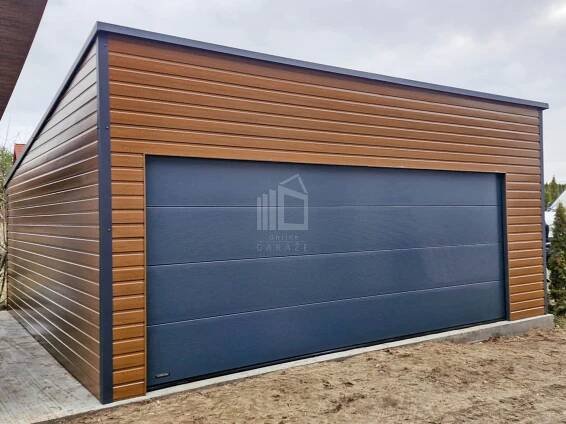 Plechova garáž 6,5x6m - sekční vrata - dveře - zlatý dub - Imitace dřeva - střecha spád dozadu TS931