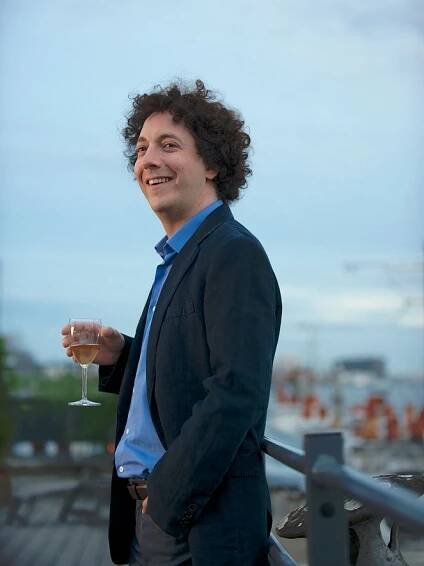 Kluci a Guillaume, ke stolu! - Z filmu - Guillaume Gallienne