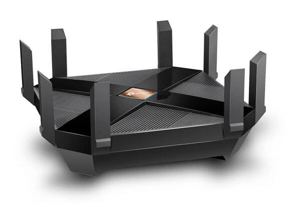Odborníci na bezpečnost analyzovali devět populárních Wi-Fi routerů a našli v nich dohromady 226 potenciálních zranitelností. Smutnou skutečností je, že díry byly nalezeny v zařízeních s nainstalovanou poslední verzí firmwaru, informují na webu IoT Inspector.