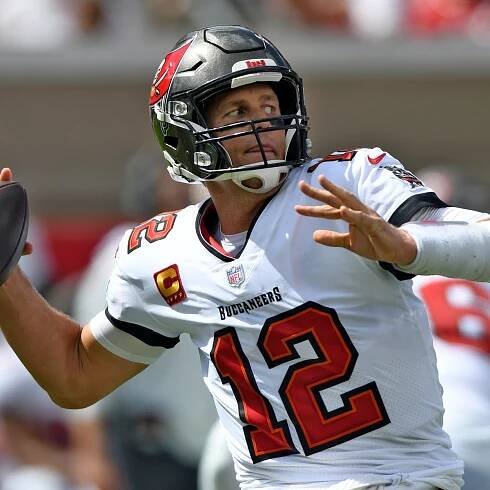 Tom Brady moves to brink of 600 NFL touchdown passes as Buccaneers beat Dolphins