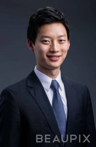 Corporate Headshot Photographer in Boston | Quality Oriented