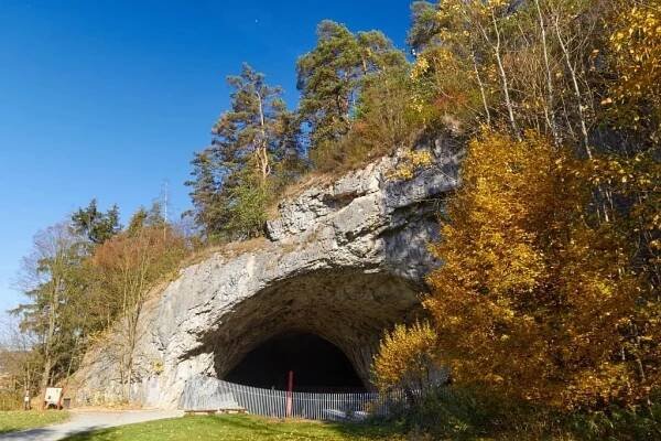 Vstupy do jeskyní fotogalerie Moravský kras - smk.cz
