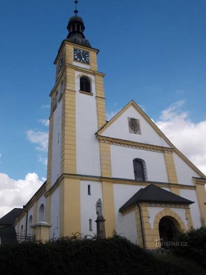 Hradec nad Moravicí - kostol... - Kostel