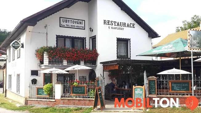 Restaurace a penzion U Kapličky - Srbsko-Karlštejn