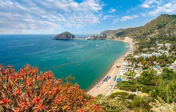 krajina s pláží maronti - ischia - stock snímky, obrázky a fotky