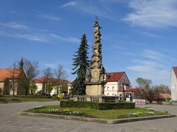 Bakov nad Jizerou – Sloup... - Socha