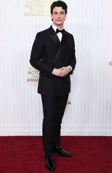 Adam DiMarco SAG Awards 2023