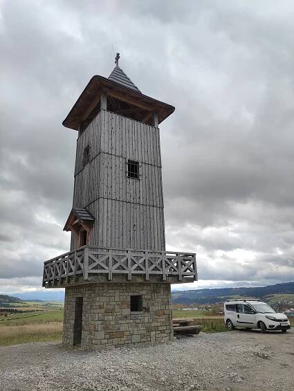 Soubor:Rozhľadňa Trchovnica, Oravská Polhora 3.jpg – Wikipedie