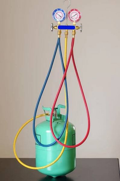 HVAC měřidla a freon — Stock obrázek