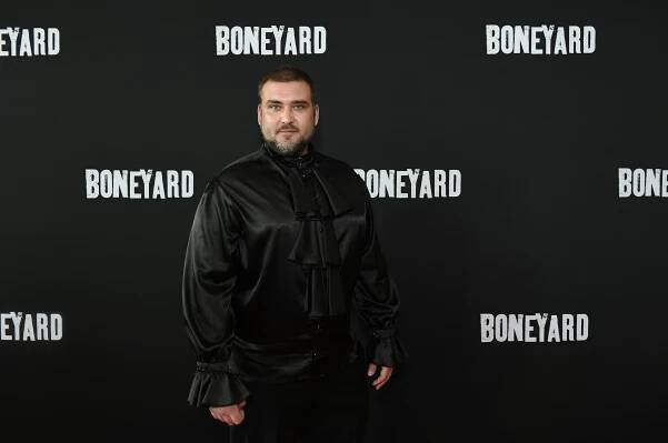 Slavný otec se k němu nevyjadřuje: Syn Nicolase Cage napadl matku, zatkli ho a teď se potřetí rozvádí
