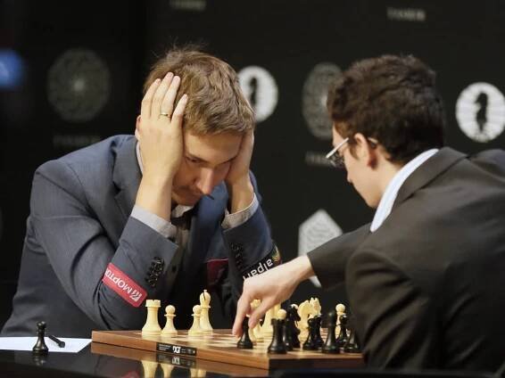Schach-WM: Sergei Karjakin gegen Weltmeister Magnus Carlsen