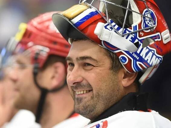 Tributes come in for 52-year-old goaltender Roman Čechmánek