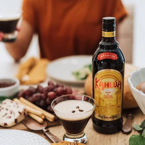 Drinks & Cocktails with Kahlúa - Absolut Drinks