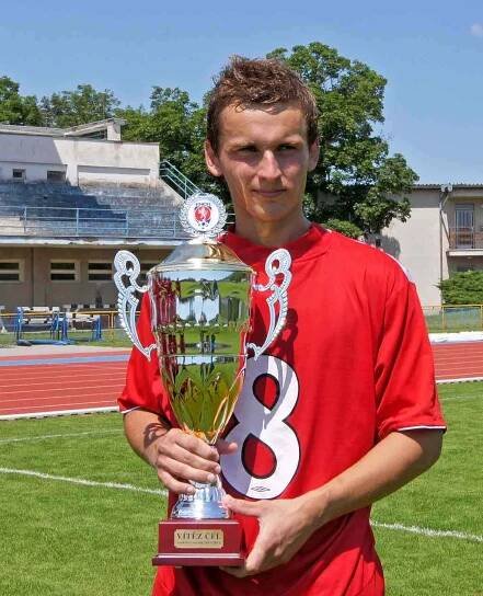 Sezonu snů zakončili fotbalisté MFK Chrudim stylově. Vyhráli nad třetími Kunicemi hladce o tři góly a po zápase se mohli radovat s pohárem pro nejlepší tým České fotbalové ligy ročníku 2011/12.