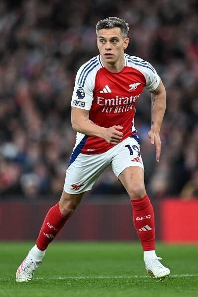 Leandro Trossard of Arsenal playing in a Premier League match.