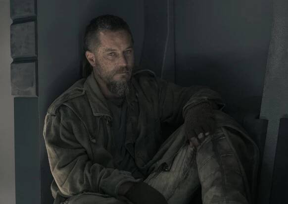 travis-fimmel-1-0071259bf046f80908d947066de39b66.jpg