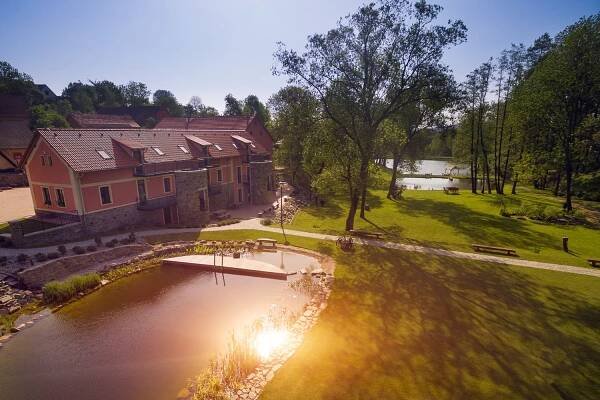 Statek Všetice | Místo na svatební obřad i hostinu | svatebniatlas.cz