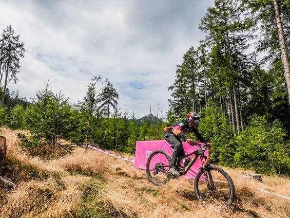 Merida Enduro Race Ještěd 2024 - foto Míra Špičák | Galerie | Česká Enduro Serie 