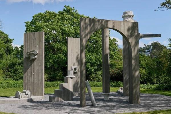 Monika Sosnowska’s Ruin Made of Thin Air - Kunstkritikk