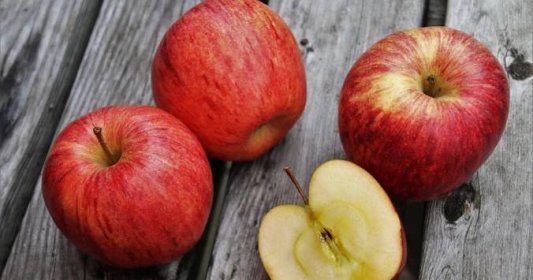 Nejchutnější jablka z loňské sklizně? Odrůda Andera z Holovous, rozhodli ovocnáři