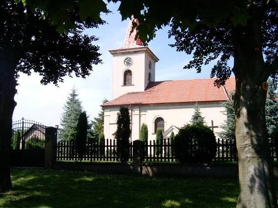 Lužec nad Cidlinou - Města a obce - Hradecko - Lužec nad Cidlinou