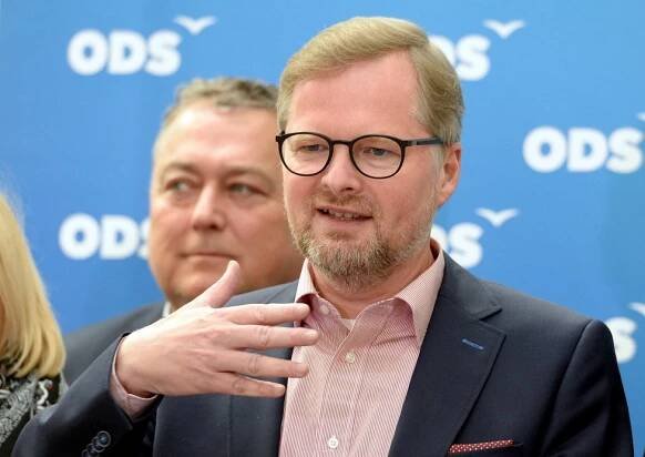 Fiala vzdal bitvu o šéfa Sněmovny. ODS, lidovci, TOP 09 a STAN mají společný blok