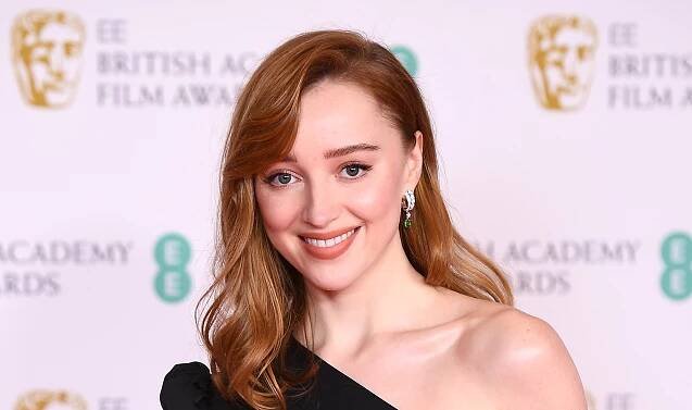 Phoebe Dynevor - Actress