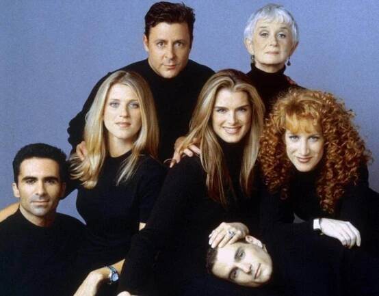 Nestor Carbonell, Andrea Bendewald, Judd Nelson, Brooke Shields, David Strickland, Barbara Barrie, Kathy Griffin - Správná Susan - Promo