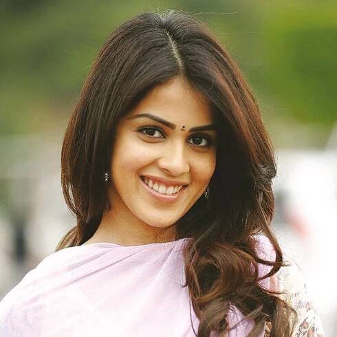 Genelia D'Souza : Net Worth, Height, Weight, Age, Affairs, Wiki, Facts and Figures 7