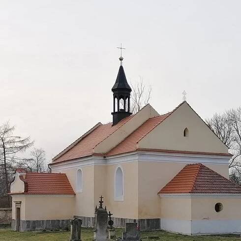Kostel Všech svatých – Malovary - Římskokatolická farnost Kralupy nad Vltavou