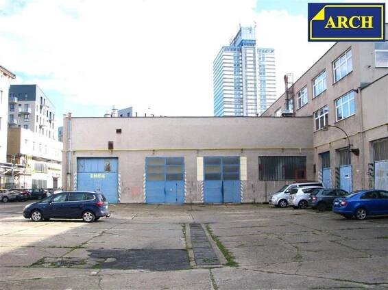 Pronájem skladové haly 242m2 v Liberci u Babylonu | Arch 