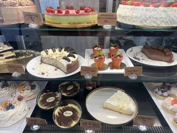 Pozvánka – příjemná kavárna s cukrárnou v Letovicích – Valea Caffé | www.coolbrnoblog.cz