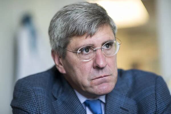 Stephen Moore