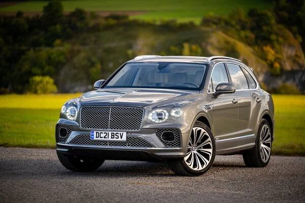 Bentley Bentayga je jako odměna za dobře vykonanou práci. Místo Hybridu bychom ale sáhli po osmiválci