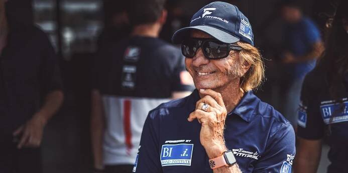 Legenda míří do Prahy! Emerson Fittipaldi převezme Zlatý volant