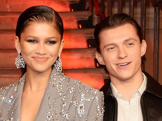 zendaya engagement ring - zendaya and tom holland