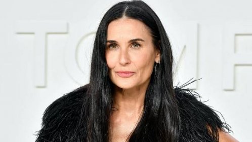 Demi Moore Fully Carpeted Her Bathroom and Everyone Is Confused