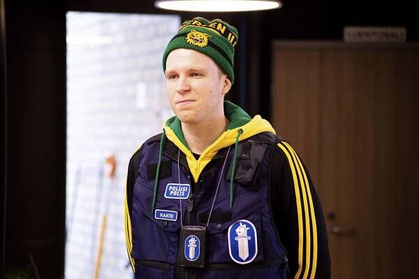 Koskinen - Hukan enkelit 1/2 - Z filmu - Jon-Jon Geitel