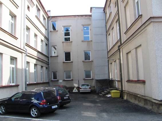 Městský úřad, Dukelské náměstí 39, Nová Paka | Život bez bariér, z.ú.