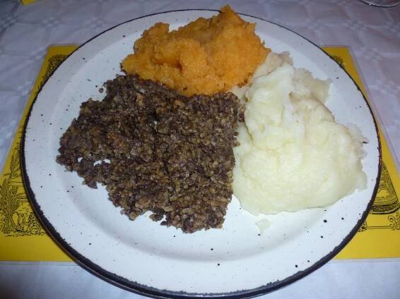 Súbor:A haggis serving.JPG – Wikipédia