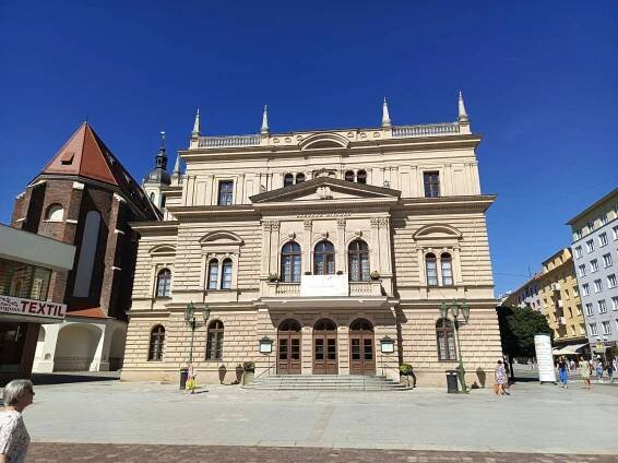 Slezské divadlo - Opava - Architektonické památky - Městská architektura - Moravskoslezský kraj - Opava