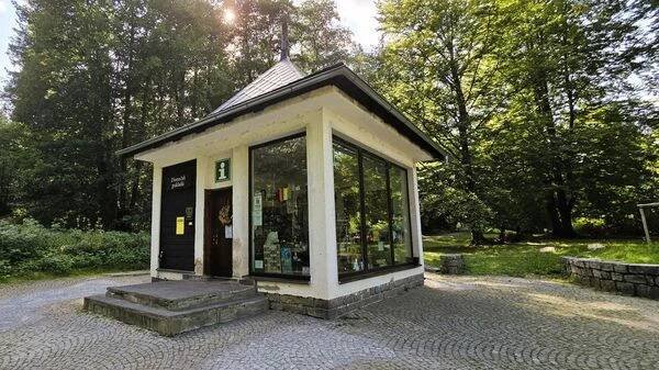 Informační centrum Domeček pokladů Karlova Studánka foto 5