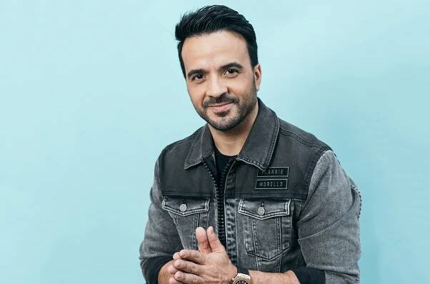 'La Voz' Will Come to Telemundo In 2019, Luis Fonsi Tapped as First Coach