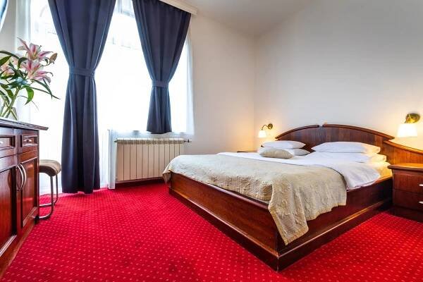 Hotel Garni Royal Crown - Vaše mesto za savršen odmor