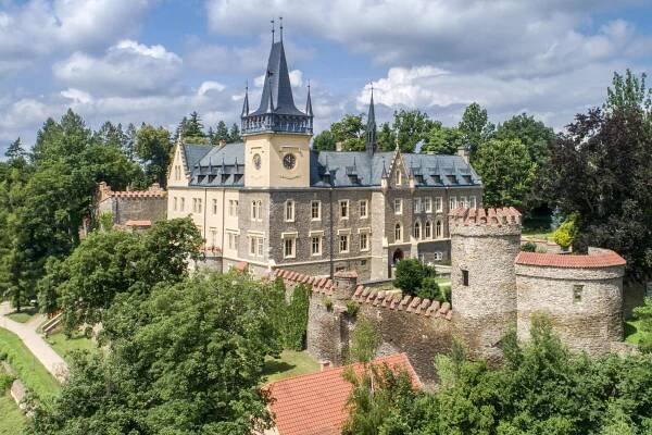 202. Zámek Zruč nad Sázavou – Toulavá kamera – Cesty a památky