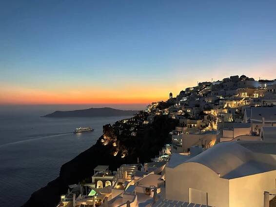 KATIKIES CHROMATA SANTORINI - Updated 2025 Prices & Hotel Reviews (Imerovigli, Greece)