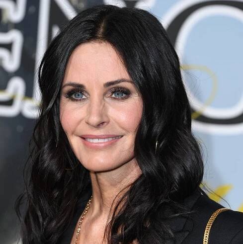 Courteney Cox shared a rare photo of daughter Coco and they're basically twins