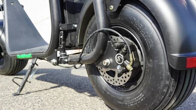 Elektrická koloběžka EcoWheel GR7 1000W 12Ah
