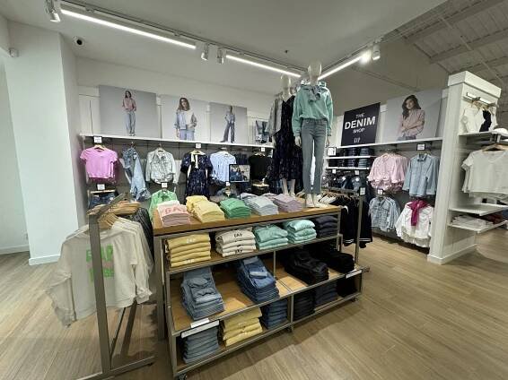 Inspirace z Freeportu – z obchodů GAP a Tommy Hilfiger! | www.coolbrnoblog.cz