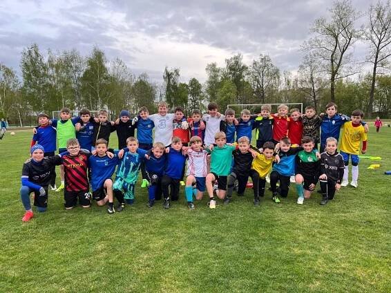 Krátké zprávy - fotbal - mládež | TJ TATRAN Lomnice nad Lužnicí, z.s.